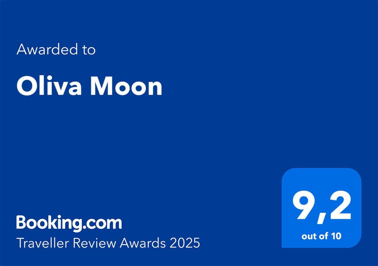 Oliva Moon Lägenhet Exteriör bild